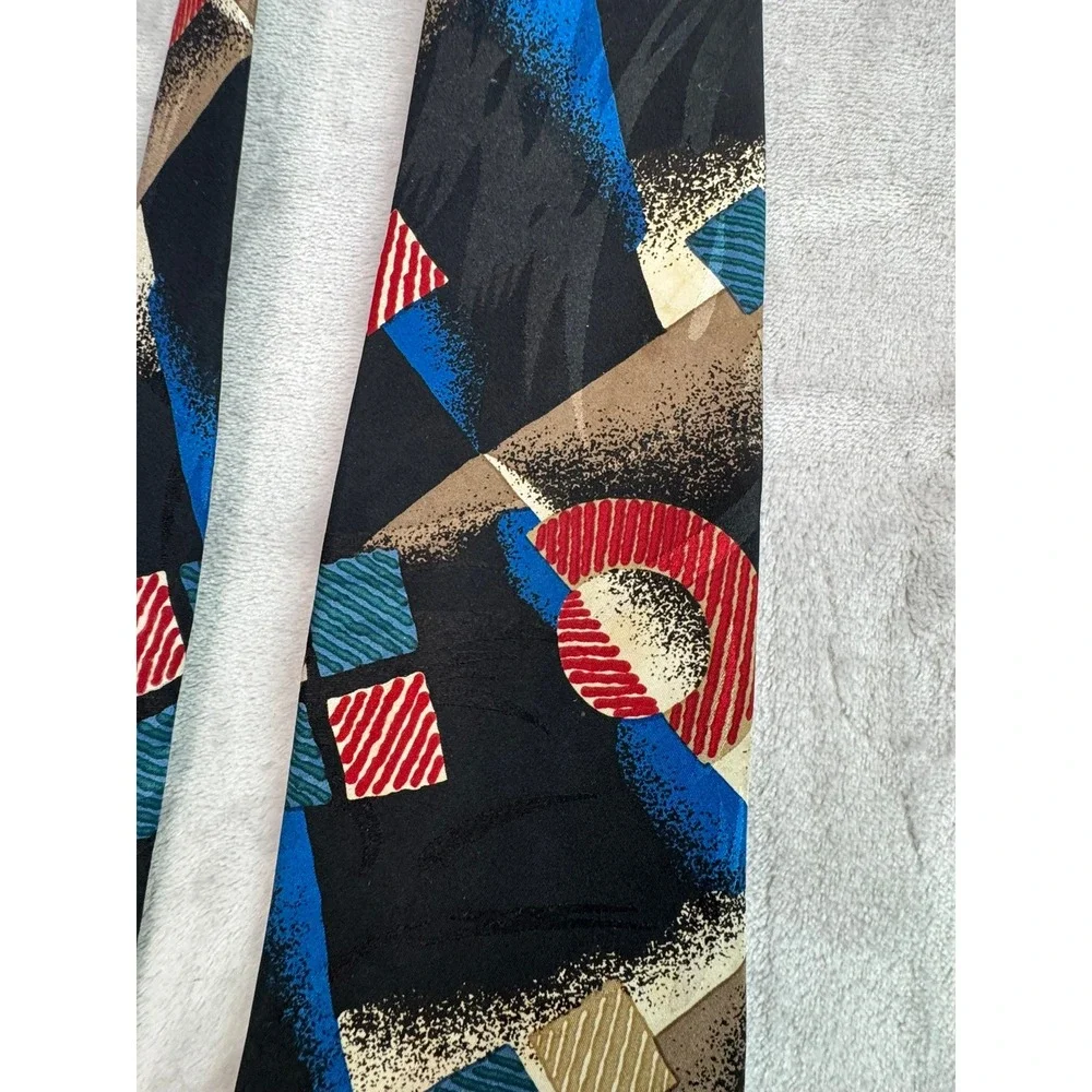 Bugle Boy USA Mens Geometric Pattern Necktie Black Blue‎ Red Tan